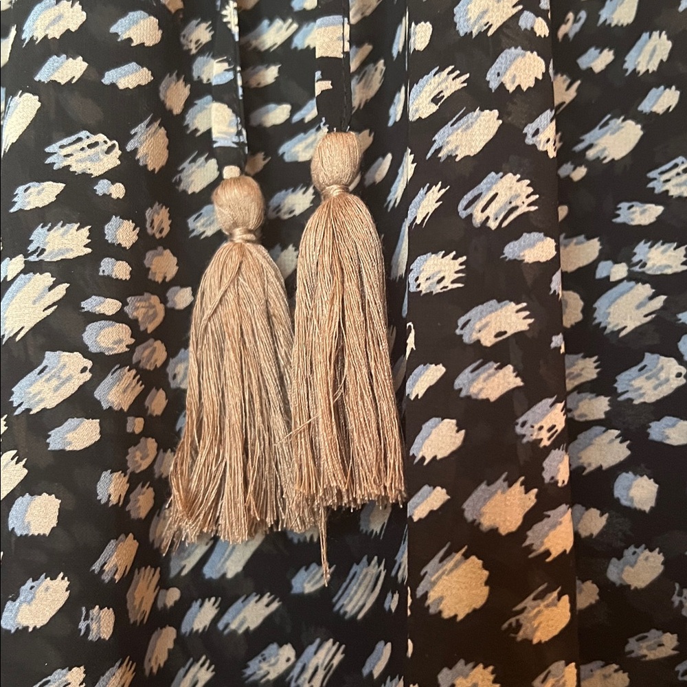GIGIO Boho Mixed-Print Tassel high low top in Black, Blue & Brown. - Picture 4 of 6